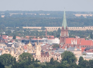 Deutsche Funkturm und Stadt Schwerin arbeiten beim Ausbau der Mobilfunkinfrastruktur in Schwerin zusammen