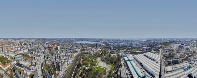 Blick von der Plattform des Hamburger Fernsehturms "Telemichel" anlässlich des 50. Turmgeburtstags